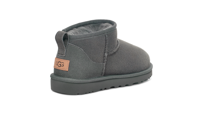 Enlarge ${media.preview_image.alt}