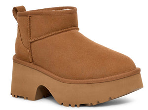 Platform light brown suede boot.