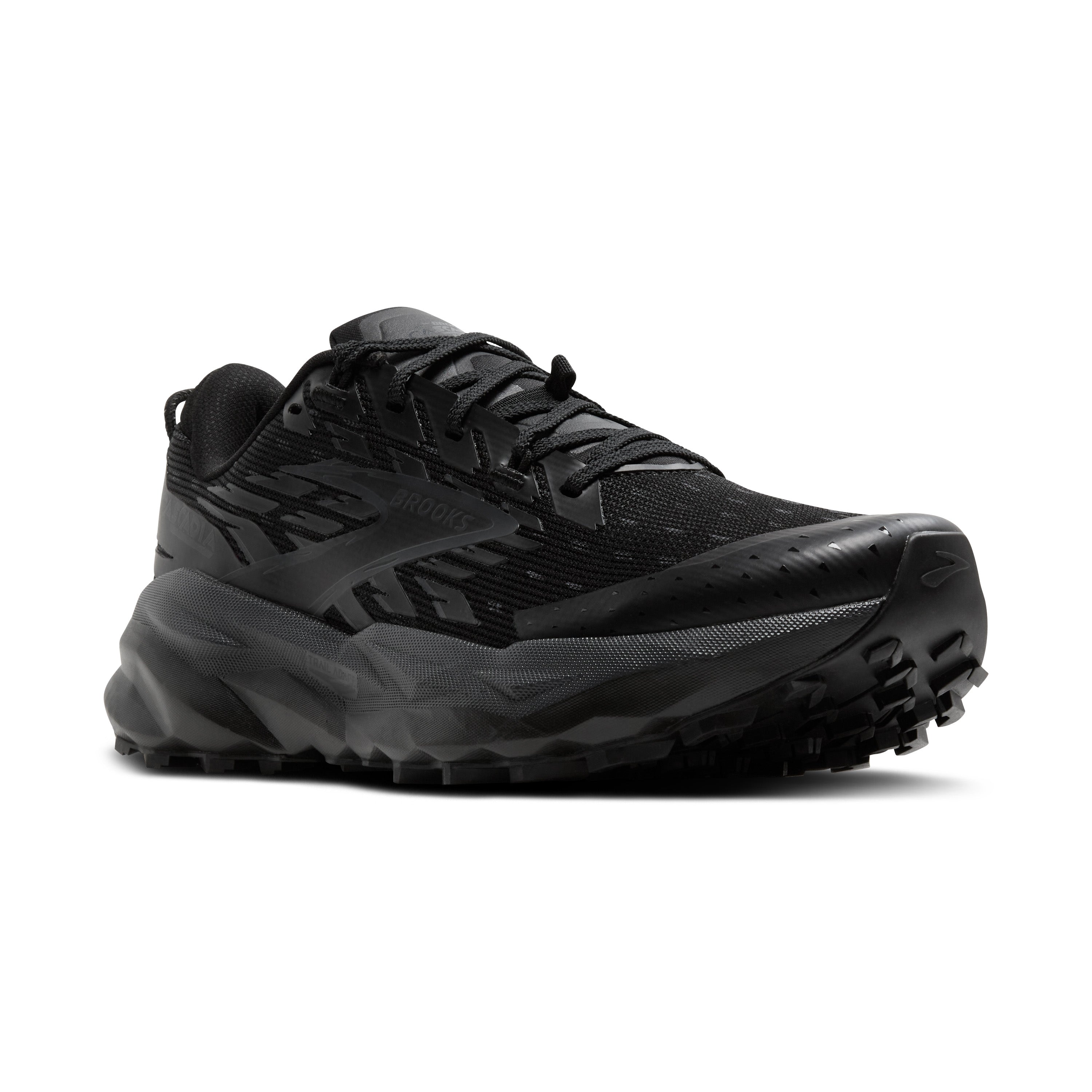 Cascadia 19 Black | Quarks Shoes