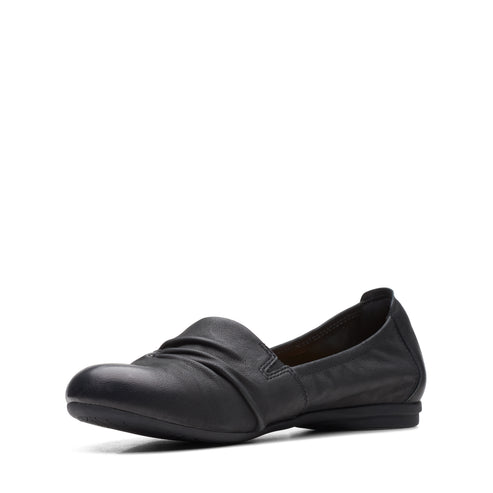 Black leather loafer with a gathered top.
