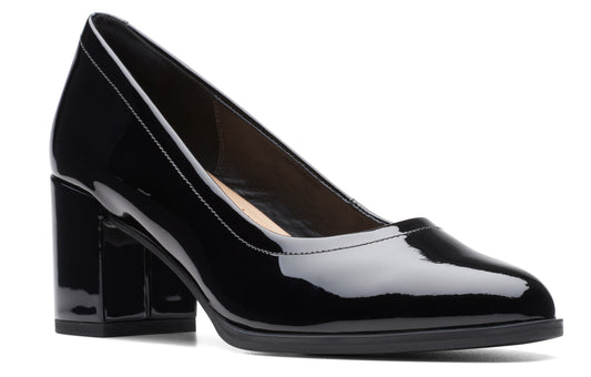 Shiny black pump heel with a rounded toe