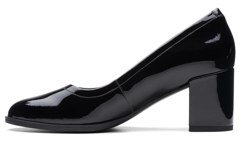 Black patent leather block heel dress pump