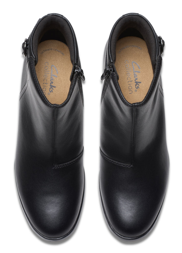 Enlarge ${media.preview_image.alt}