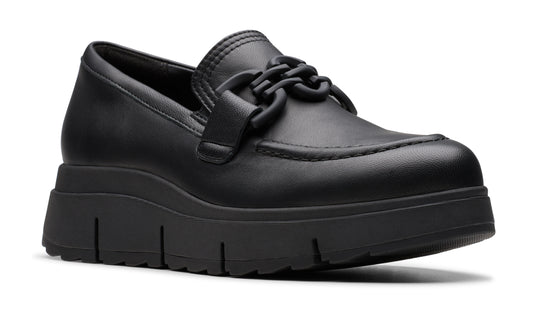 Black platform loafer with a chunky chain detail on top.