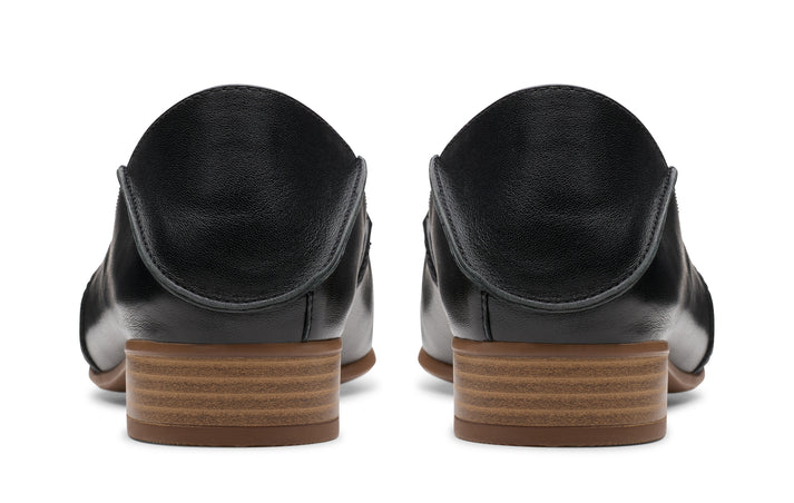 Enlarge ${media.preview_image.alt}