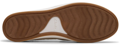 Shoe sole with a wavy pattern.