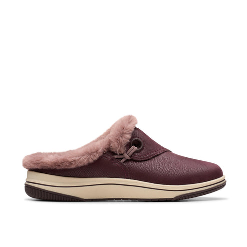 Maroon slipper with faux fur lining.