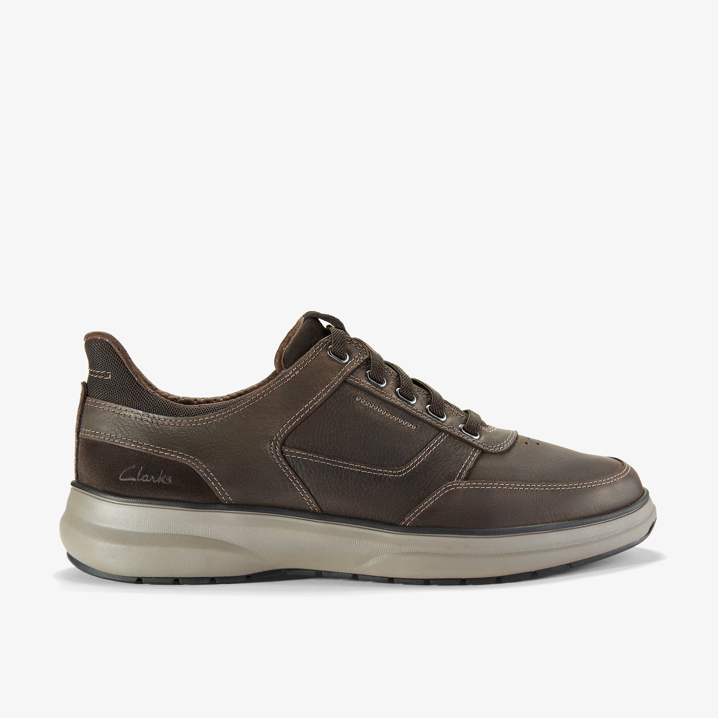 Brown leather sneaker with taupe sole