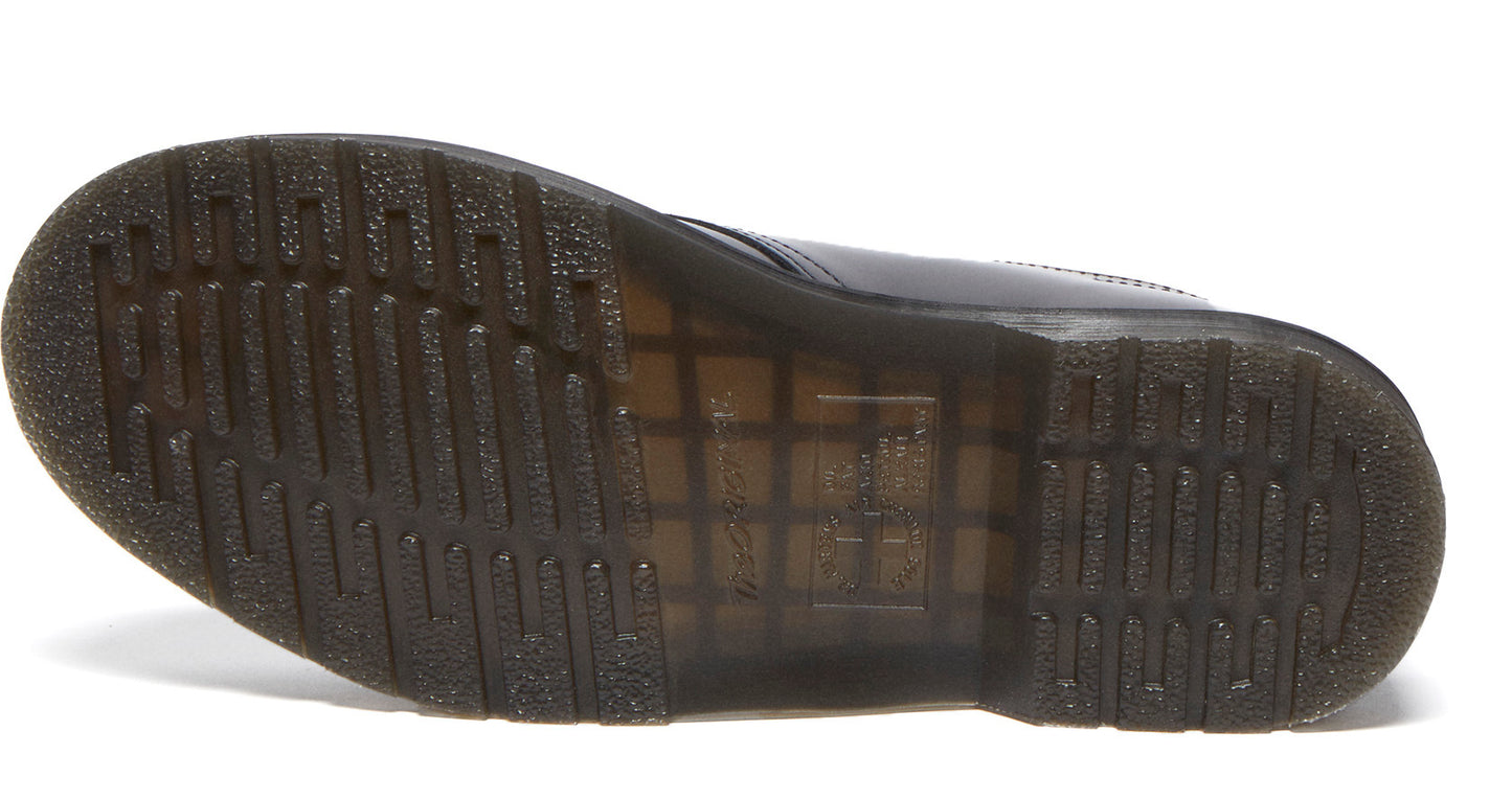 shoe sole with rectangular lug pattern