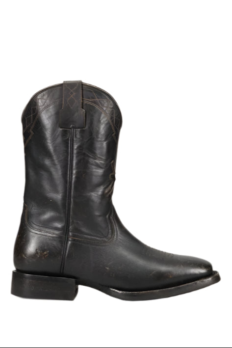 Black leather cowboy boot with stitched design.