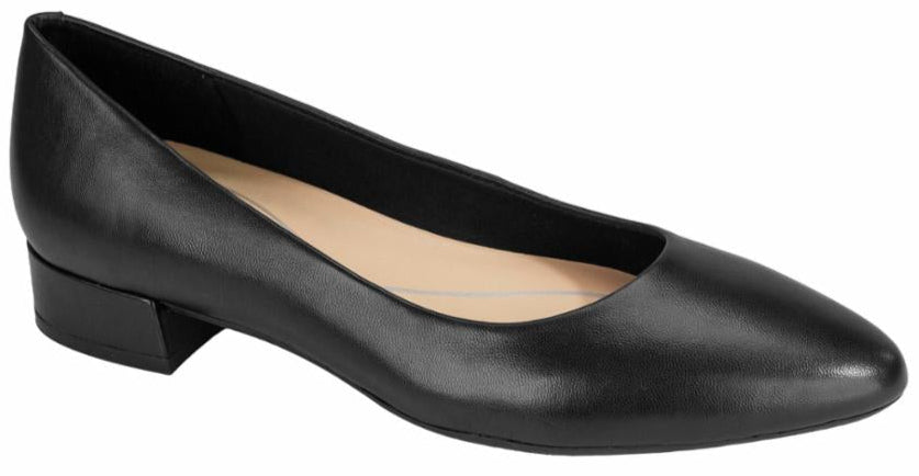 Black leather low heel pump.