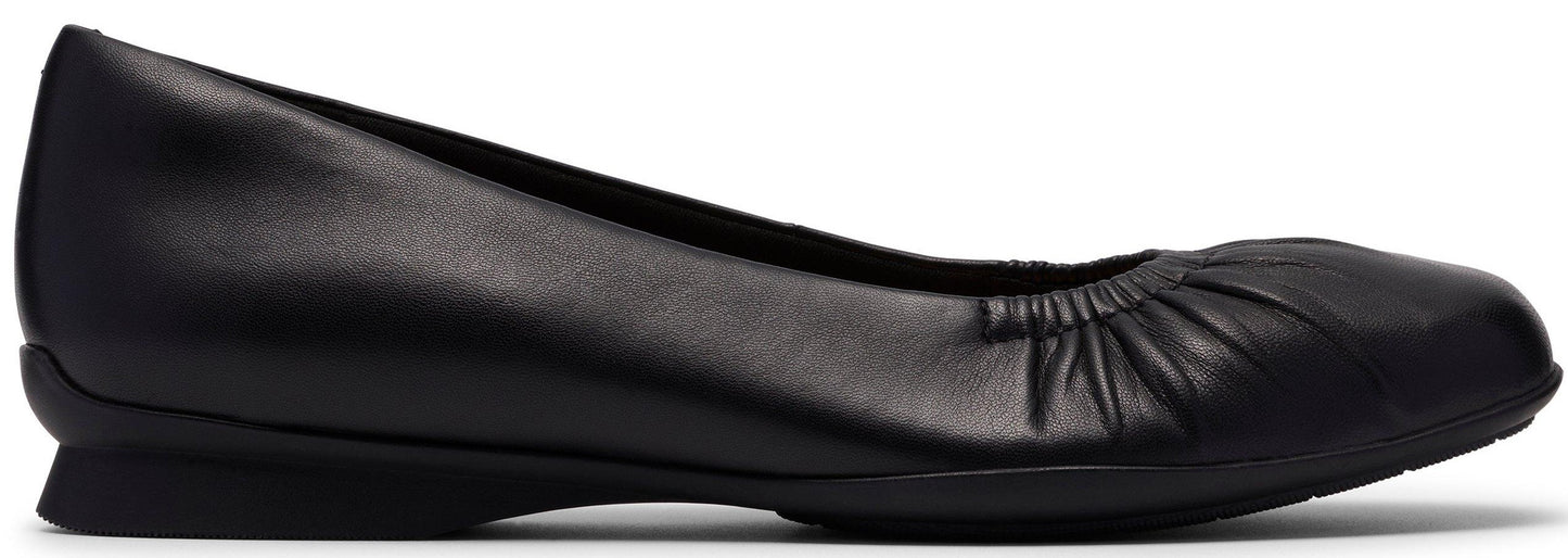 Black ballet flat with gathered toe.