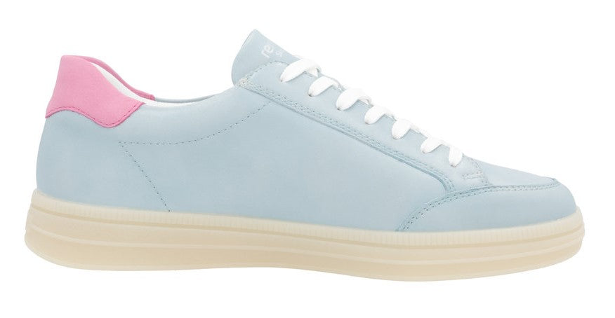 Low-top light blue sneaker with white laces and light pink heel.