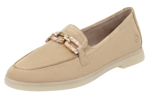 Tan loafer with a decorative chain across the top.
