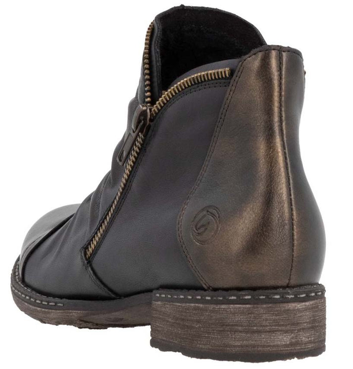 Enlarge ${media.preview_image.alt}