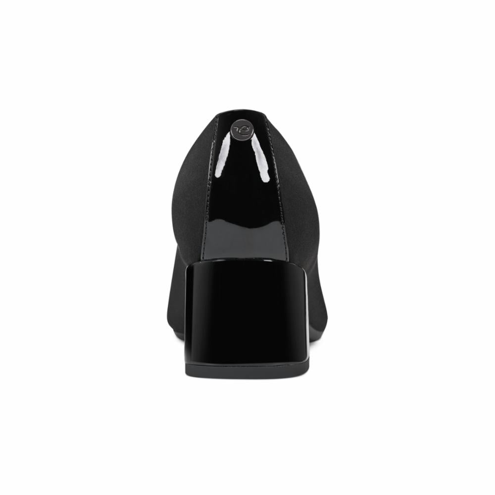 Black pump with block heel.