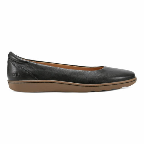 Black leather ballet flat with tan sole