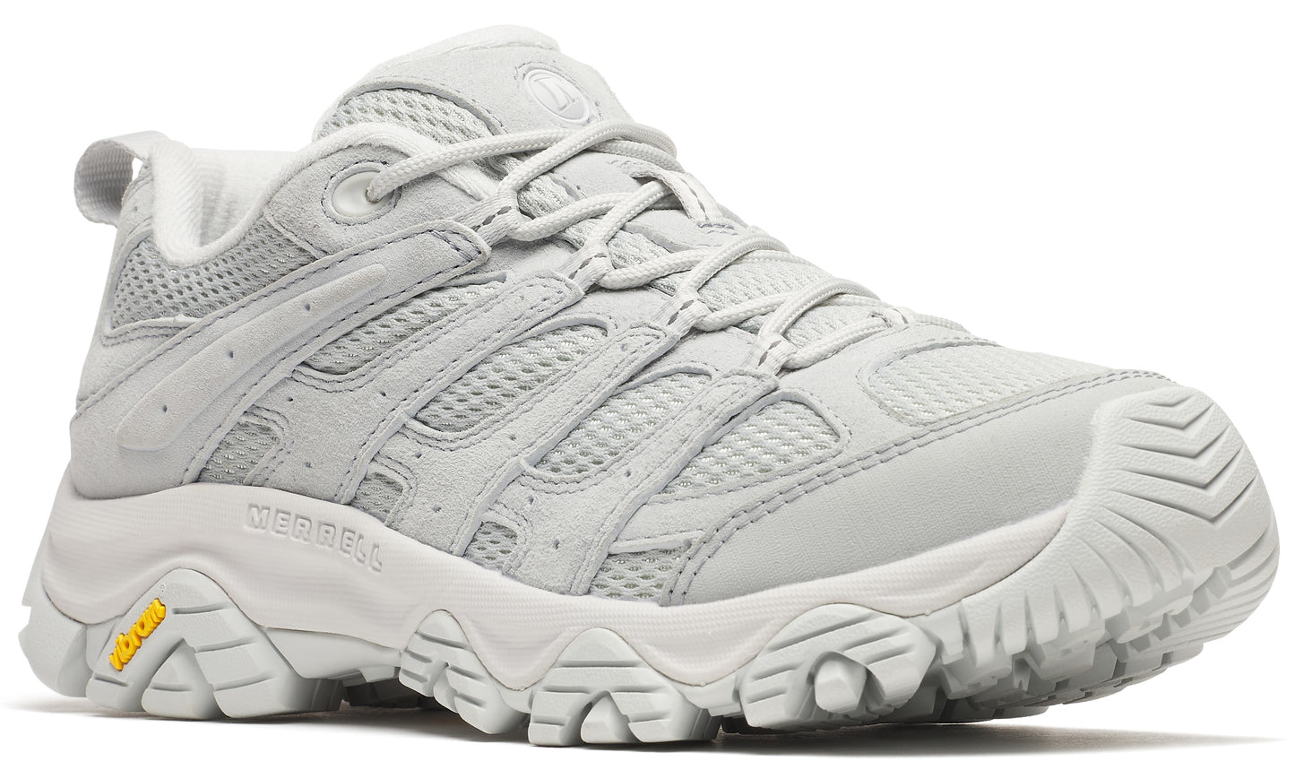 Low-top hiking shoe in gray with thick treaded sole.