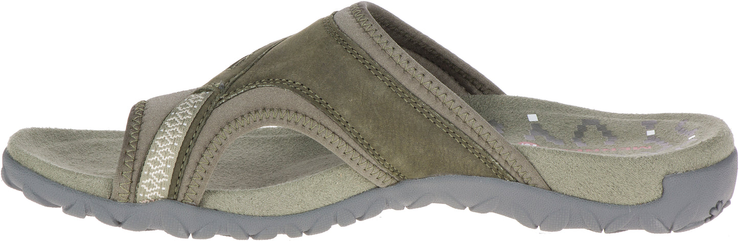 Olive green sandal with textured band.
