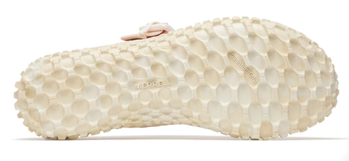 shoe sole with repeating oval pattern