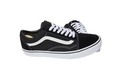 Low-top black sneaker with white laces and a white side stripe on a white sole.
