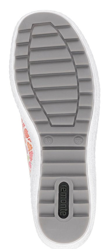 A shoe sole that is gray with a tread pattern. The word 'remonte' is on the sole.