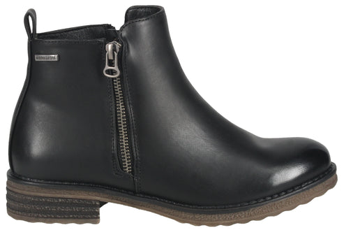 Black ankle boot with side zipper and stacked heel