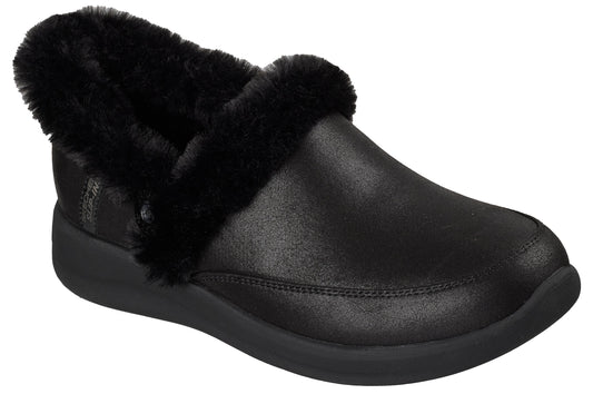 Black slipper with faux fur trim.