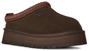Chocolate suede platform slipper with tan and red knitted trim around the opening.