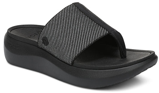 Black sandal with a thick striped gray and black band.