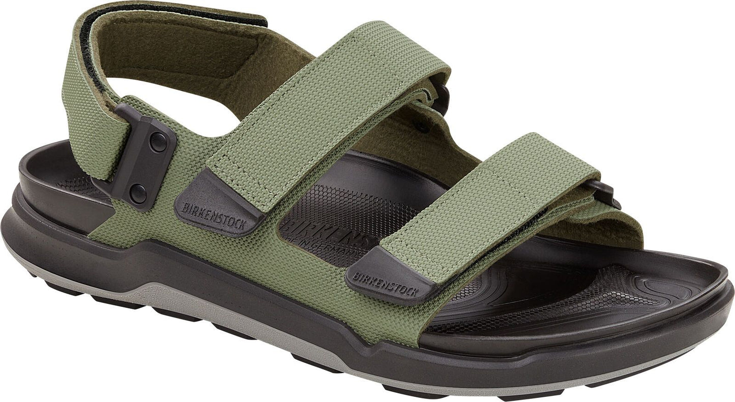 Olive-green sandal with two straps and a heel-strap.