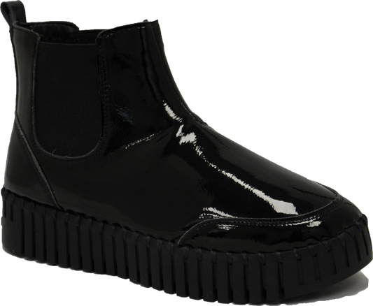 Black shiny Chelsea boot with black platform sole.