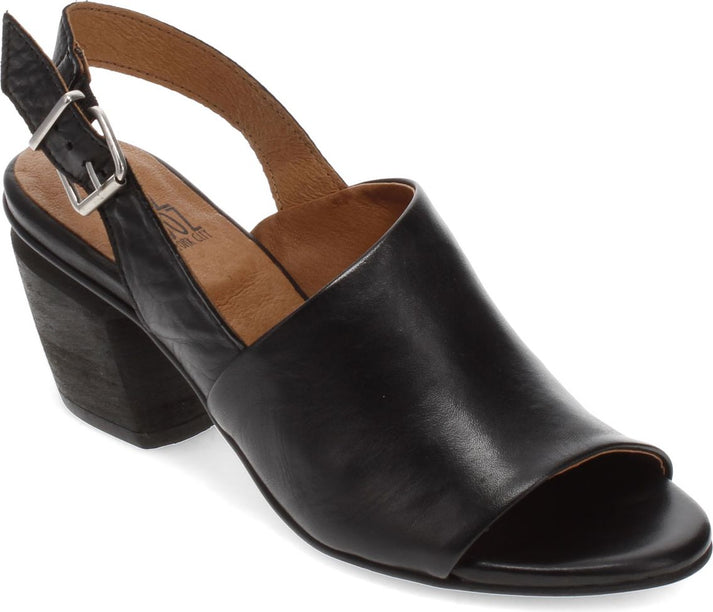 Enlarge ${media.preview_image.alt}