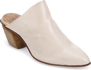 Light beige mule shoe with a pointed toe and a wooden block heel.