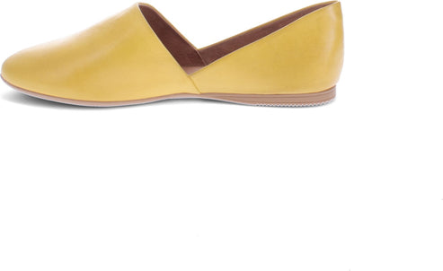 Yellow flat shoe.