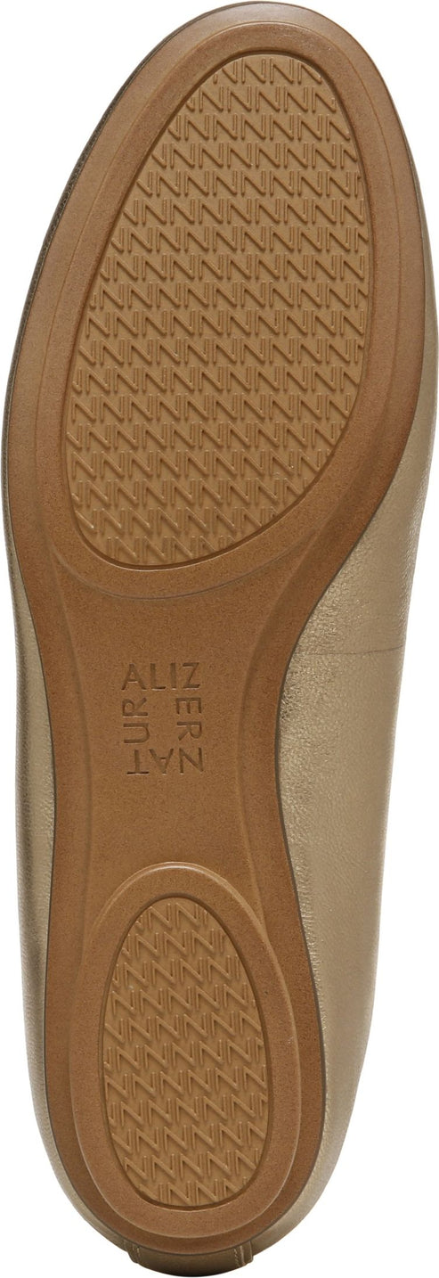 shoe sole with brand name 'ALIZ NAT' on it
