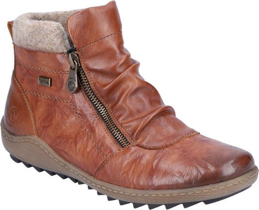 Wrinkled brown leather ankle boot with side zip and felt collar.
