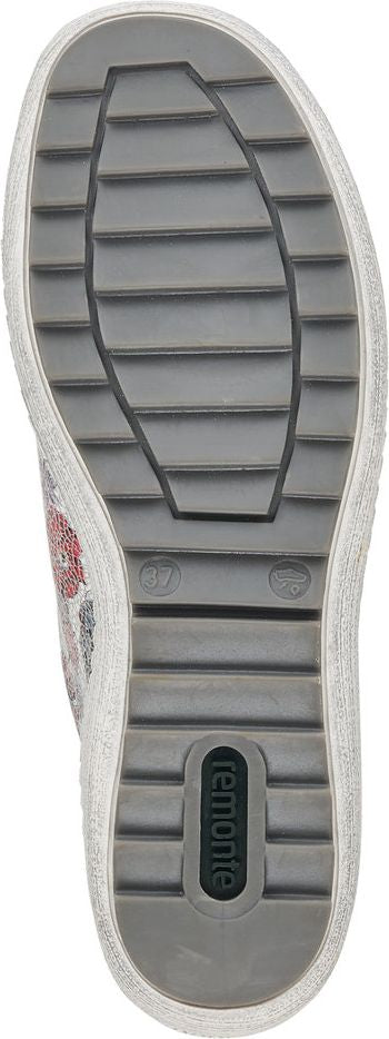 The sole of a shoe with a Remonte label.