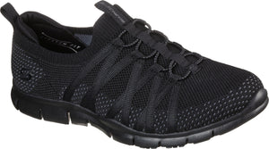Black knit slip-on sneaker with elastic laces and black sole.
