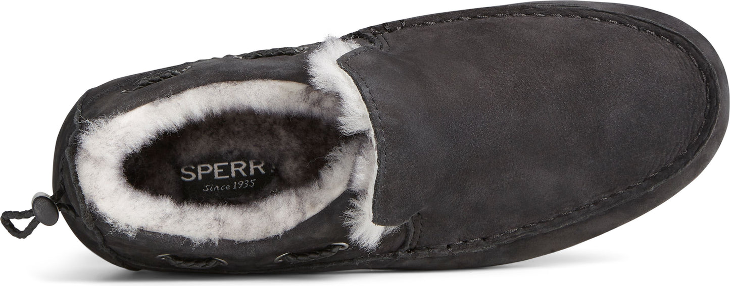 Slipper with faux fur lining.