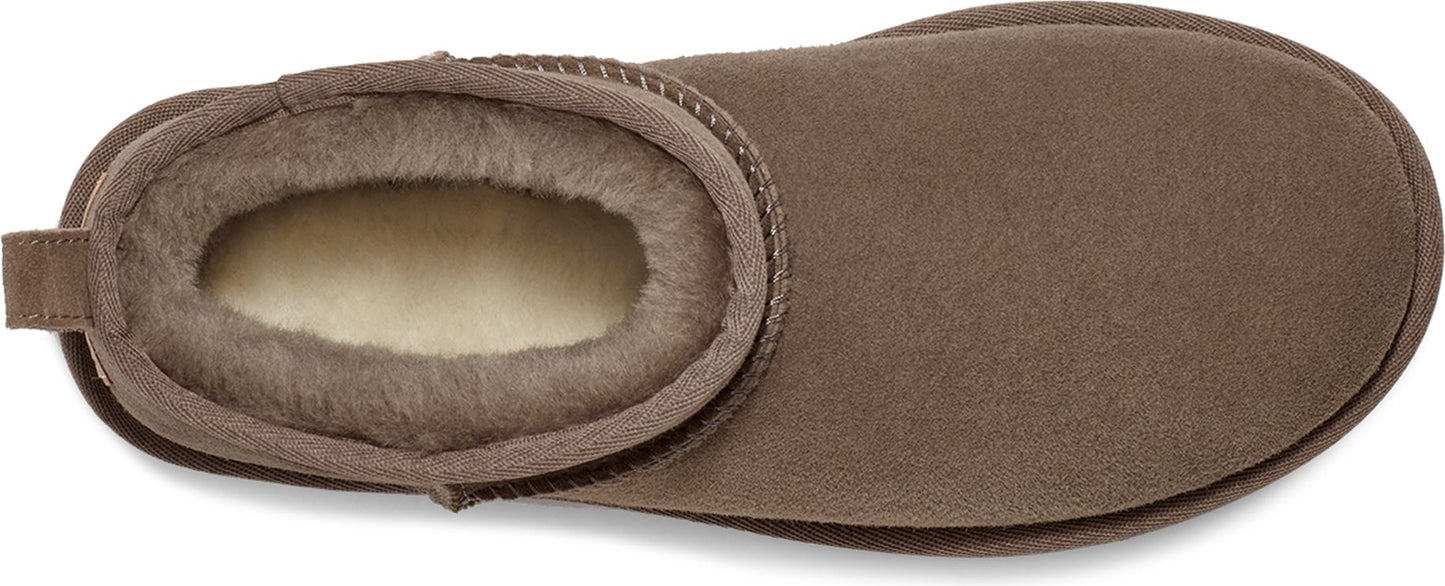 Low-top brown boot with a fleece-lined interior.