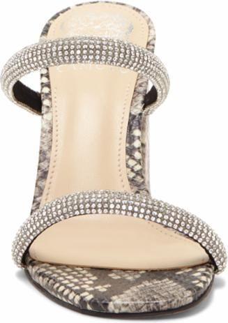 vince camuto magaly